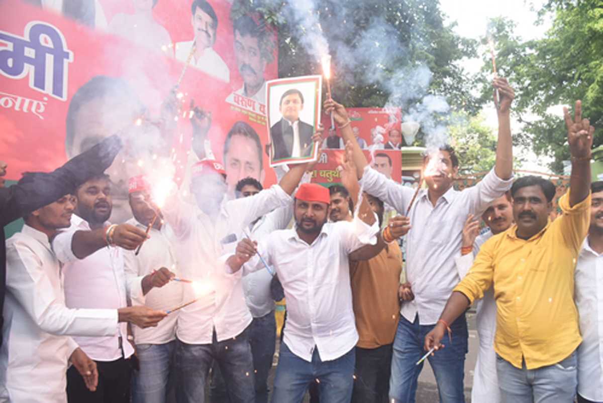 उत्तर प्रदेश के घोसी उपचुनाव में सपा ने फिर मारी बाजी, जीत से इंडिया गठबंधन के नेता गदगद